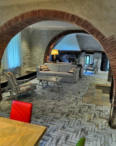 Suite Del Duca