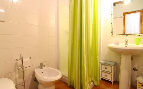 Villa le Balze: Bathroom, Property, Room, Interior Design, Curtain, Wall, Toilet, Real Estate, Bathroom Accessory, Plumbing Fixture