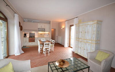 Accommodation:&nbsp;Lyra
