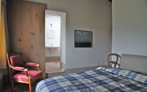 Podere Palazzo: Bedroom, Room, Furniture, Bed, Property, Bed Sheet, Building, Interior Design, Wall, Floor