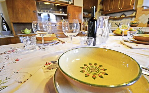 Appartamento Luna: Yellow, Food, Dish, Table, Restaurant, Meal, Cuisine, Tableware, Porcelain