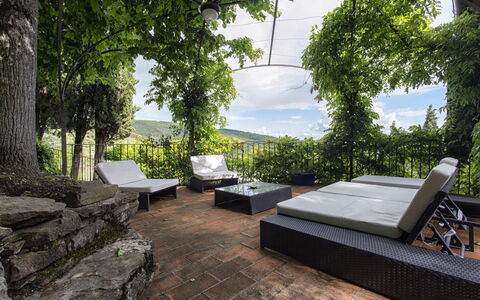 Villa Del Sole: Property, Real Estate, Room, Building, Home, House, Estate, Furniture, Patio, Tree