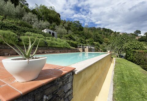 Villa Del Sole: Property, Real Estate, Swimming Pool, House, Vacation, Tree, Villa, Building, Estate, Backyard