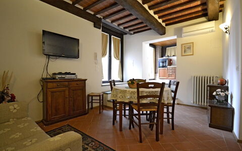 Appartamento Passerini: Room, Property, Building, Furniture, Interior Design, Ceiling, House, Floor, Real Estate, Living Room