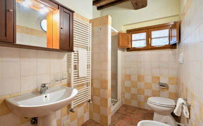 villino-bazzani-casole-d'elsa-multiproperty-appartamento-bazzani-3-bathroom