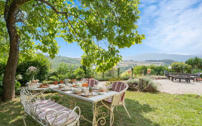 Vecciano Holiday Home