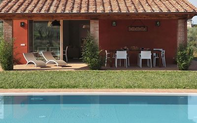 Il Grappolo: Property, House, Building, Swimming Pool, Resort, Real Estate, Home, Backyard, Shed, Leisure