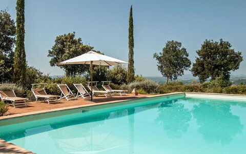 Lavacchio 18: Water, Sky, Property, Plant, Swimming Pool, Tree, Shade, Outdoor Furniture, Leisure, Composite Material