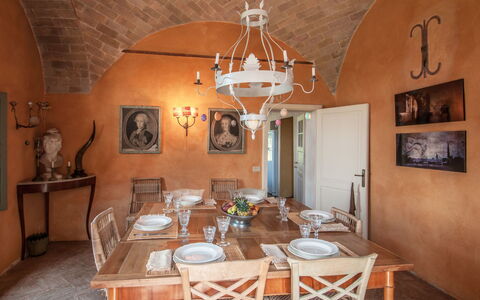 Fontanelle 16: Room, Property, Interior Design, Dining Room, Building, Furniture, Ceiling, Table, Real Estate, House