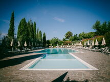 la-piazza-di-san-donato-reggello-multiproperty-pool