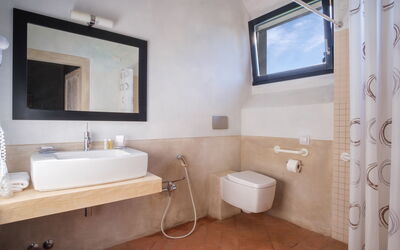 Accommodation:&nbsp;Frantoio