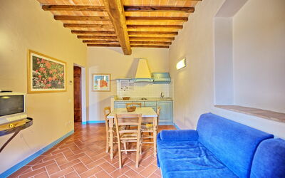 Vinci 12: Room, Property, Building, Furniture, House, Interior Design, Real Estate, Floor, Ceiling, Table