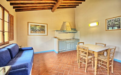 Vinci 7: Room, Property, Furniture, Building, Interior Design, Real Estate, Floor, House, Living Room, Table