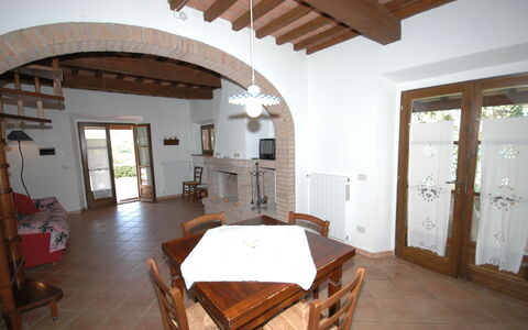 Poderino: Property, Room, Building, House, Ceiling, Floor, Real Estate, Furniture, Interior Design, Villa