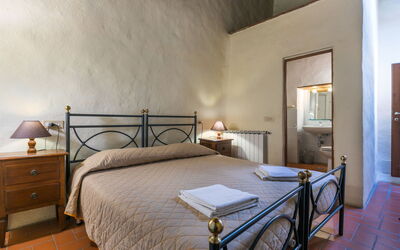Accommodation:&nbsp;Taverna 600.6