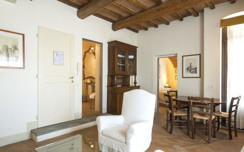 Accommodation:&nbsp;Carraia 740.3