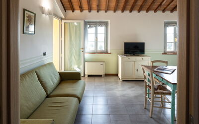 Accommodation:&nbsp;Libellula