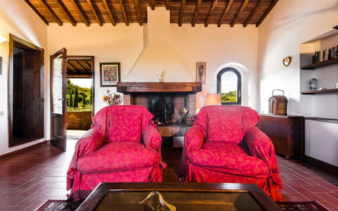 Accommodation:&nbsp;Decamerone