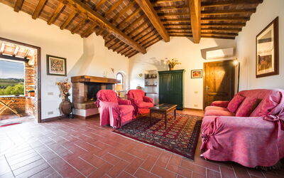 Accommodation:&nbsp;Decamerone
