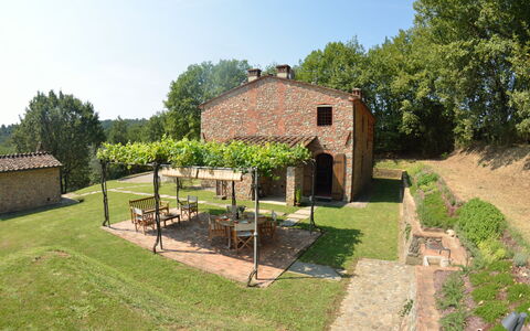 L'incanto: Property, House, Building, Cottage, Land Lot, Real Estate, Rural Area, Grass, Yard, Home