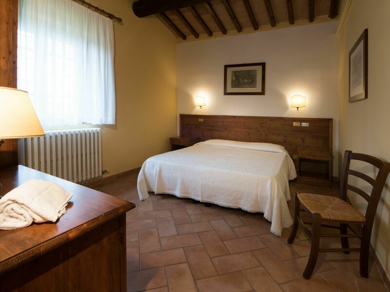 Accommodation:&nbsp;Suite 210