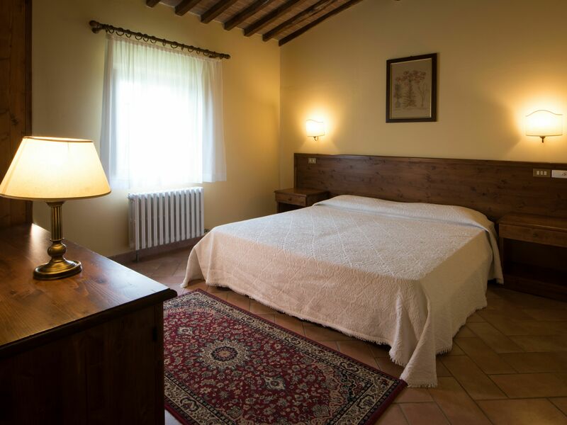 Accommodation:&nbsp;Suite 209