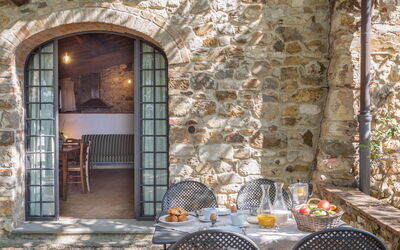 pratale-apartments-chianti-tavernelle-val-di-pesa-farmhouse-trilo-apartment-dehors