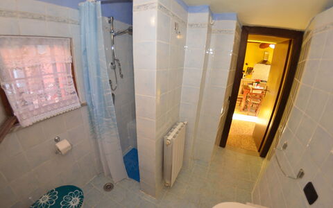 Casa Daniel: Room, Property, Bathroom, Plumbing Fixture, House, Architecture, Real Estate, Tile, Interior Design, Floor