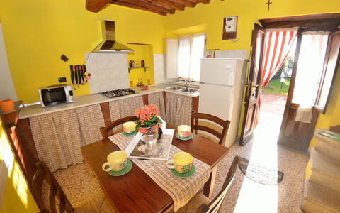 Casa Daniel: Room, Property, Building, Furniture, House, Interior Design, Dining Room, Table, Real Estate, Home