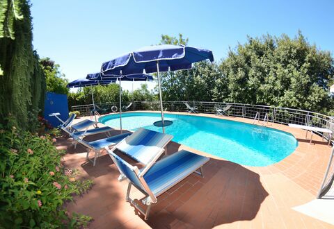 Il Corbezzolo: Swimming Pool, Property, Real Estate, Resort, Leisure, Vacation, Water Park, Shade, Building, Outdoor Furniture