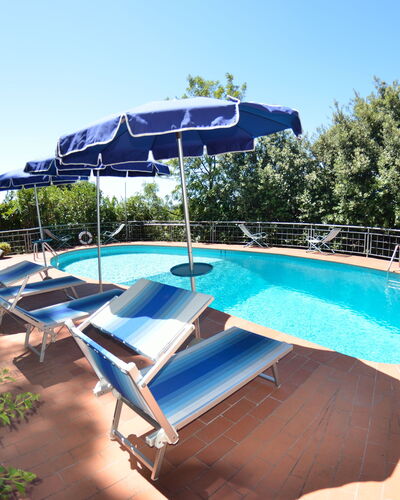Il Corbezzolo: Swimming Pool, Property, Real Estate, Resort, Leisure, Vacation, Water Park, Shade, Building, Outdoor Furniture