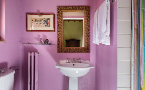 Villa Fabbri: Mirror, Bathroom Sink, Sink, Tap, Property, Plumbing Fixture, Purple, Bathroom, Interior Design, Architecture