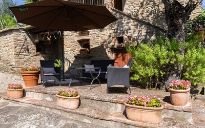 Main entrance and outdoor view