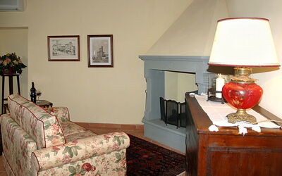 Accommodation:&nbsp;Botticelli