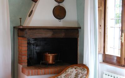 Fienile Giallo - Melo: Property, Wood, Window, Interior Design, Hearth, Architecture, Living Room, Flooring, Floor, Comfort