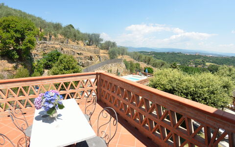 Agli Olivi: Property, Real Estate, Room, House, Vacation, Building, Landscape, Villa, Balcony, Mountain