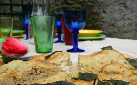 Emilia: Food, Tableware, Table, Ingredient, Stemware, Plate, Drinkware, Barware, Cuisine