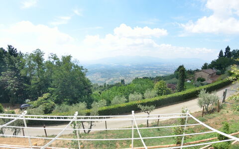 Villa Orchidea: Hill Station, Rural Area, Sky, Mountain, Photography, Tree, Landscape, Road, Hill, Thoroughfare
