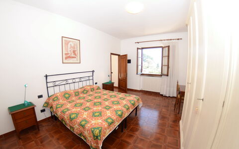 Villa Vaniglia Proprietà: Bedroom, Room, Property, Furniture, Bed, Bed Sheet, Floor, Interior Design, Real Estate, Building