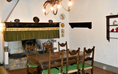 Ginestra: Room, Property, Dining Room, Furniture, Interior Design, Building, Table, House, Ceiling, Floor