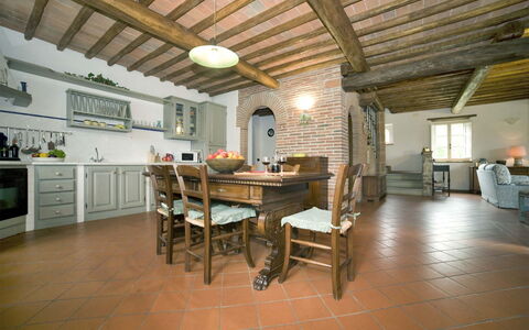 Broccolo: Building, Property, Room, Floor, Furniture, Interior Design, Real Estate, Ceiling, Loft, House