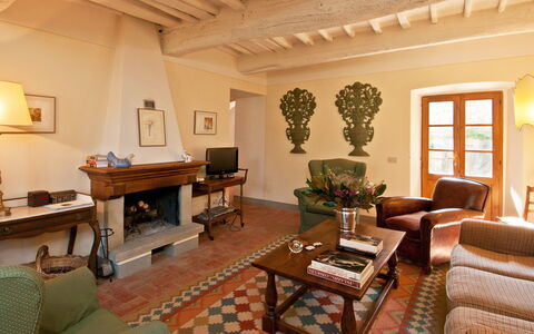 Casavecchia: Furniture, Picture Frame, Property, Table, Couch, Plant, Window, Wood, Interior Design, Floor