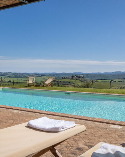 La Corte Di Campalli: Water, Sky, Building, Property, Furniture, Plant, Azure, Swimming Pool, Shade, Lighting