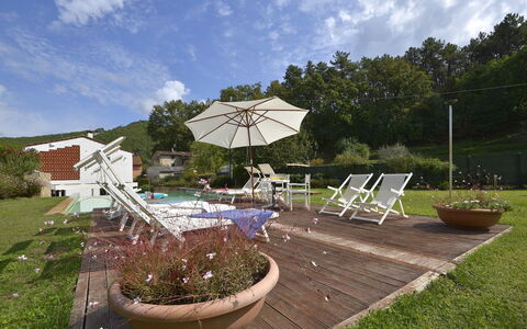 Villa San Lorenzo: Property, Backyard, Yard, Real Estate, House, Cottage, Home, Garden, Landscaping, Building