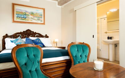 Suite Cortona: Room, Property, Furniture, Interior Design, Turquoise, Bedroom, Building, Real Estate, Suite, Table