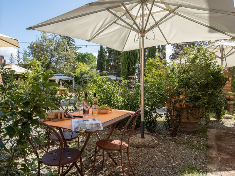 borghigiana-parrino-san-miniato-multiproperty-buratta-garden