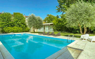 Accommodation:&nbsp;Eleonora 955.4