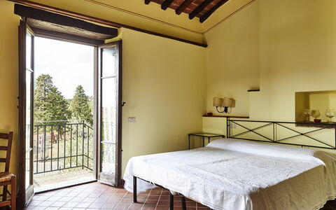 Villa Cincinelli: Bedroom, Room, Property, Furniture, Bed, Building, Bed Frame, Interior Design, Ceiling, Bed Sheet