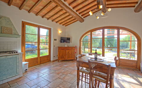 Borgo Mulignone: Property, Building, Room, Ceiling, Real Estate, Home, House, Furniture, Beam, Estate