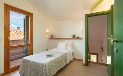 Accommodation:&nbsp;Erica